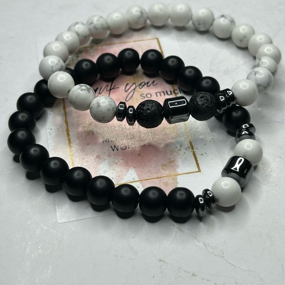 Black Onyx & White Howlite Bracelet Set - Picture 1 of 3